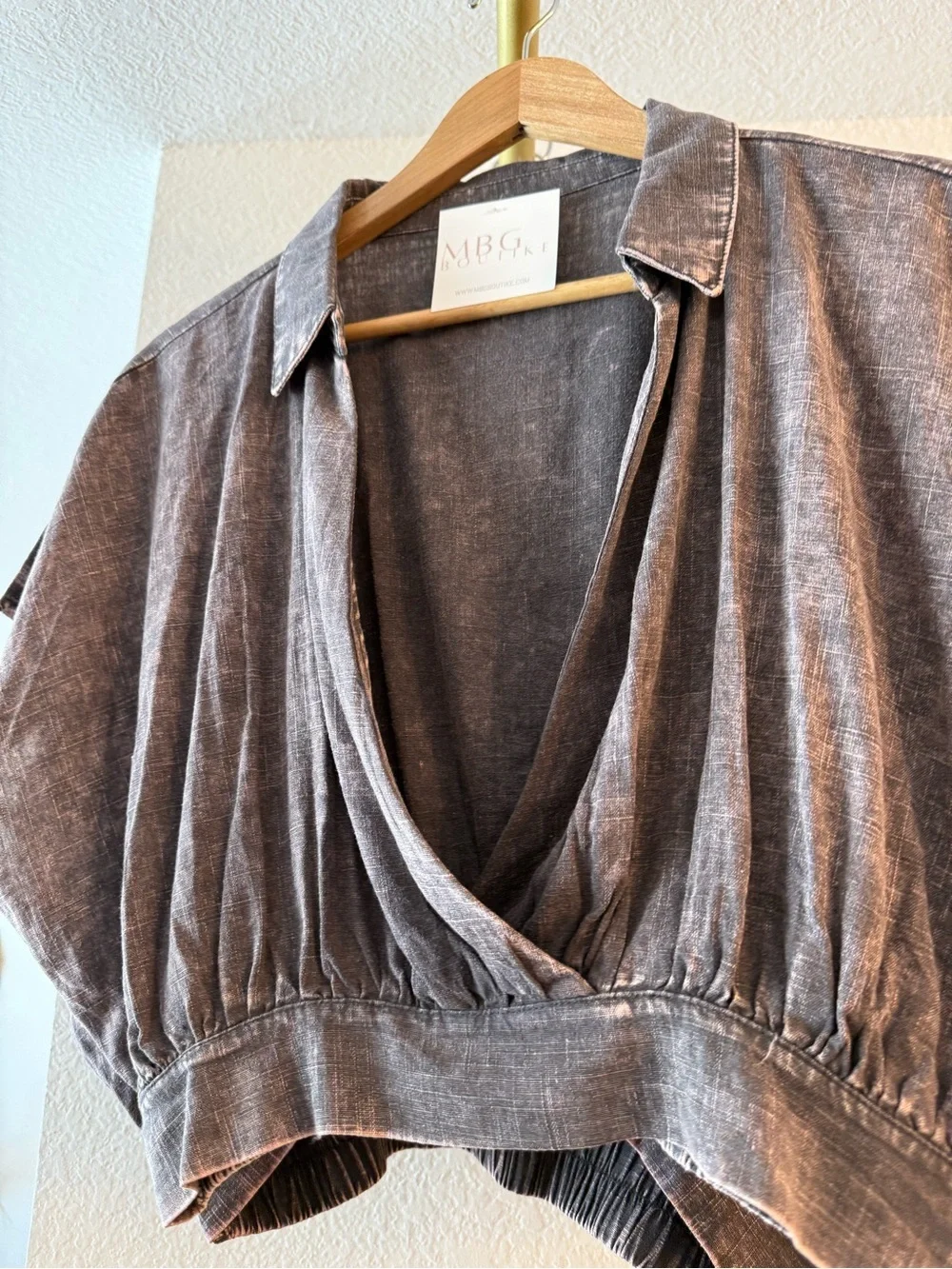 Washed Charcoal Cropped V-Neck Top - Women - Picture 3 of 3